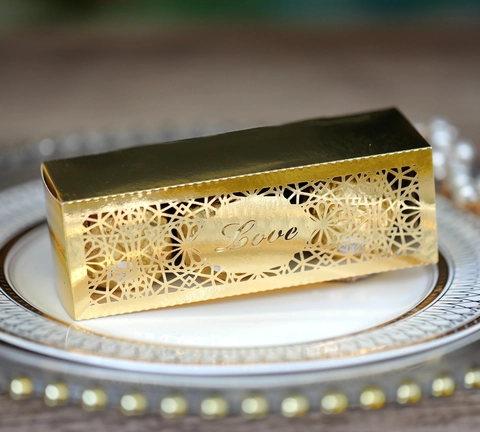 Eleganti Scatole per Bomboniere in Carta Perlata Taglio Laser Love Intagliato Scatola Regalo per Caramelle e Cioccolato per Decorazioni Matrimonio