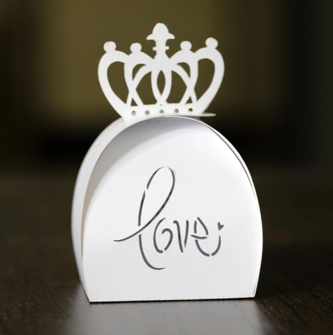 Crown Heart Love Hollow Laser Cut Wedding Candy Box Pearlescent Paper Party Favor Souvenir Chocolate Gift Box