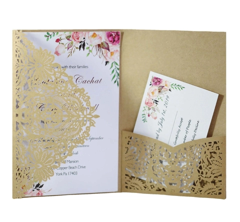 Eleganti Inviti di Nozze Tagliati al Laser Pizzo Carta Perlata Biglietti d'Auguri Cavi Con Buste Per Matrimonio Festa Cerimonia