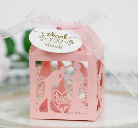 Laserschnitt Herz Hochzeit Gastgeschenk Box Elegant Rose Süßigkeiten Geschenkbox Mit Band Danke Anhänger Für Valentinstag Party