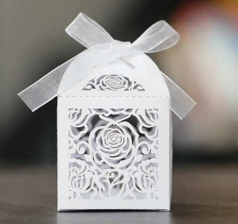 Caja de Caramelos de Flor de Rosa Hueca con Corte Láser Papel Perlado para Boda Fiesta Envoltorio de Regalo con Lazo