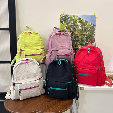 Sac à Dos Mode Femme Grande Capacité Sac à Épaule Voyage Style Coréen Léger Cuir Synthétique Sac Scolaire Fermeture Éclair Contraste