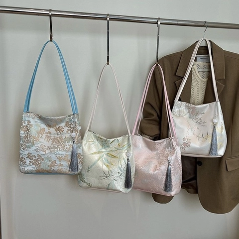 Sac Cabas Brodée Jacquard Style Chinois Femmes Grande Capacité Motif Montagne Feuilles de Bambou Sac à Épaule Avec Gland