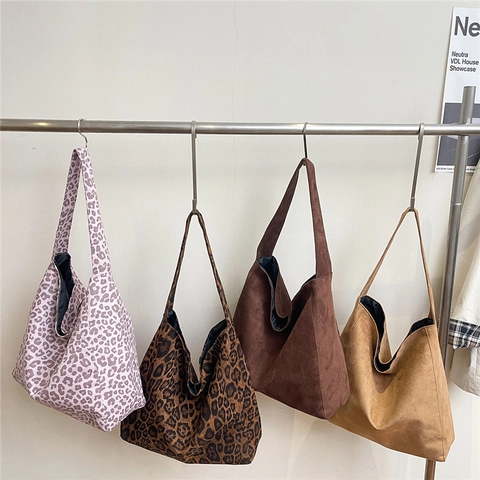 Vintage Leopard Print Suede Fabric Shoulder Bag Large Capacity Tote Bag For Women Fashion Soft Shopper Bag With Stitching Detail