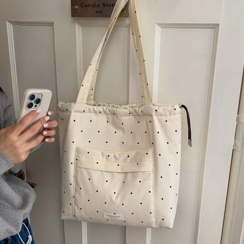 Women Large Capacity Nylon Drawstring Tote Bag Minimalist Polka Dot Shoulder Bag For Yoga Travel Casual Shopping Tote Bag