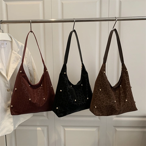 Bolso de Hombro con Estampado de Leopardo para Mujer con Remaches Dorados Cuero Sintético Bolso Hobo Grande Vintage Urbano