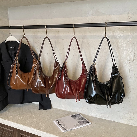 Sac à Bandoulière Rétro en Cuir Synthétique pour Femmes Grande Capacité Sac Cabas Brillant Sac Hobo Décontracté Avec Gland pour Femmes