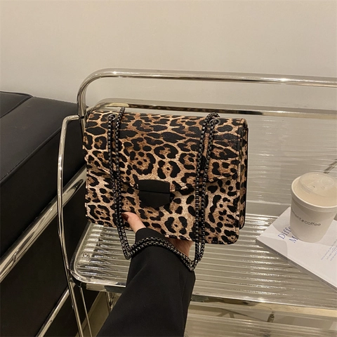 Fashion Leopard Print Synthetic Leather Shoulder Bag For Women Retro Chain Strap Crossbody Small Square Bag Chic Commuting Purse