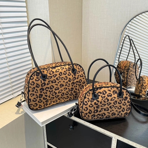 Women Fashion Leopard Print Bowling Bag Synthetic Leather Handbag With Removable Strap Casual Commuter Shoulder Bag