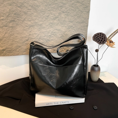 Grand Sac en Cuir Synthétique pour Femmes Sac à Bandoulière Hobo Vintage Avec Bandoulière Réglable Sac à Main de Trajet