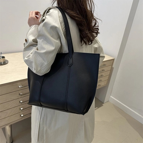 Women Large Capacity Tote Bag Polyester Contrast Color Vintage Minimalist Commute Shoulder Bag Simple Splicing Handbag