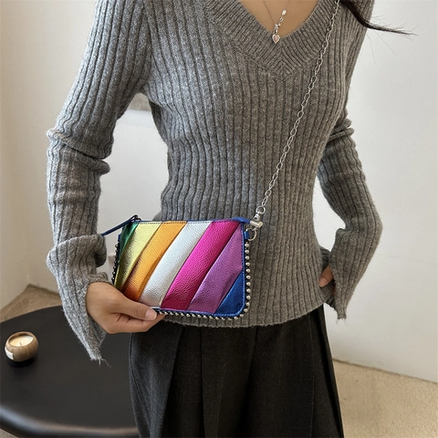 Metallisch Regenbogen Patchwork Umschlag Umhängetasche Für Damen Mit Kette Riemen Nietendetail Kleine Schultertasche Lässige Clutch