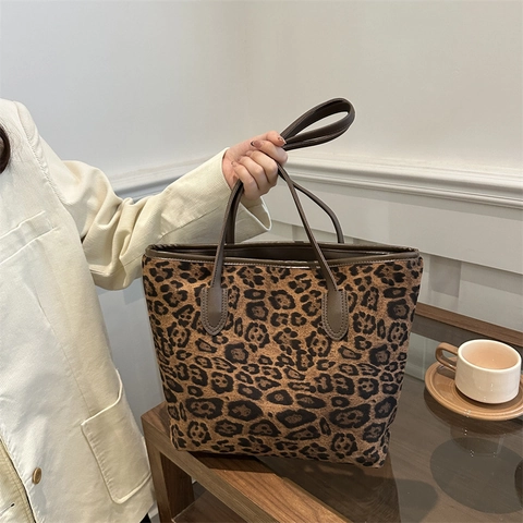 Borsa Tote Leopardata da Donna a Grande Capacità Stile Urbano Vintage Borsa a Tracolla in Tessuto per Pendolarismo Quotidiano Ufficio Viaggio