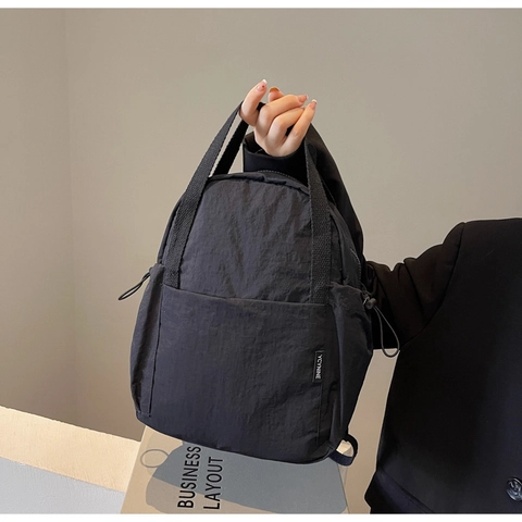 Zainetto da Donna in Nylon alla Moda Borsa a Mano Leggera Multiuso Impermeabile Casual Zaino da Viaggio Minimalista Borsa a Tracolla