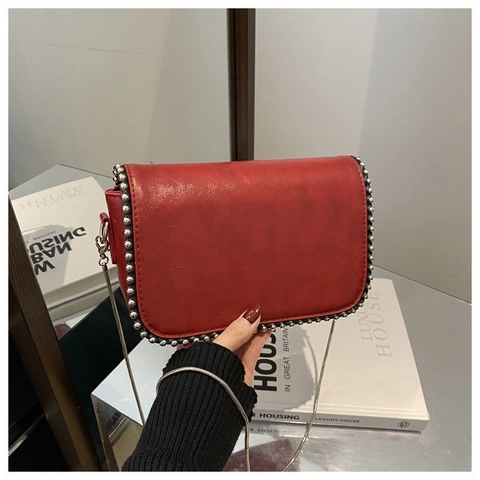 Borsa Quadrata Piccola da Donna in Pelle PU con Rivetti e Perline Argentate Tracolla a Catena alla Moda Borsa per Pendolari Quotidiana