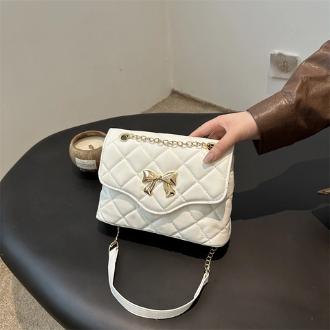Korean Fashion Bowknot Quilted Chain Shoulder Bag For Women PU Leather Rhombic Pattern Crossbody Small Square Handbag