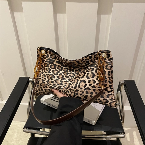 Fashion Leopard Print Microfiber Underarm Bag For Women Large Capacity Shoulder Tote Bag With Acrylic Chain Strap Daily