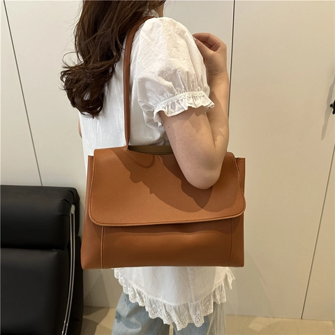 Bolso Tote de Cuero PU Minimalista de Gran Capacidad para Mujer Bolso de Hombro Retro Color Sólido con Diseño de Solapa