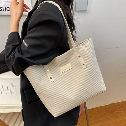 Dames Corduroy Draagtas Grote Capaciteit Gestreept Schoudertas Retro Mode Woon-werkverkeer Handtas Met PU-leren Handvat