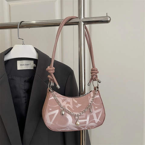 Borsa Sottobraccio in Pelle Sintetica Moderna da Donna Stampa Lettere Catena in Metallo Perla Artificiale Borsa Hobo