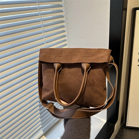 Women Suede Large Capacity Tote Bag Minimalist Winter Shoulder Bag Commuter Solid Color Crossbody Handbag With Magnetic Buckle