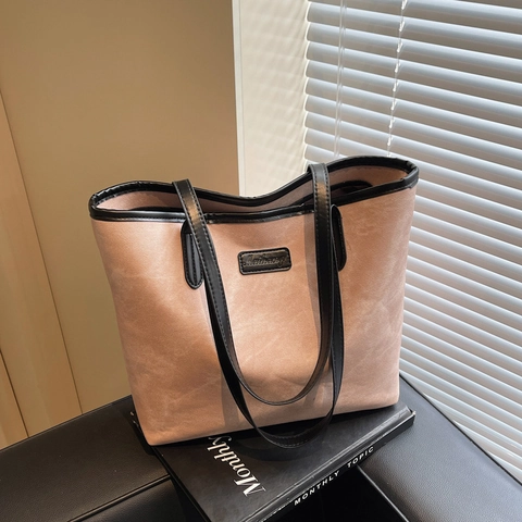 Large Capacity Solid Color Tote Bag Women New Fashion Commuter Handbag Synthetic Leather Minimalist Shoulder Bag Purse