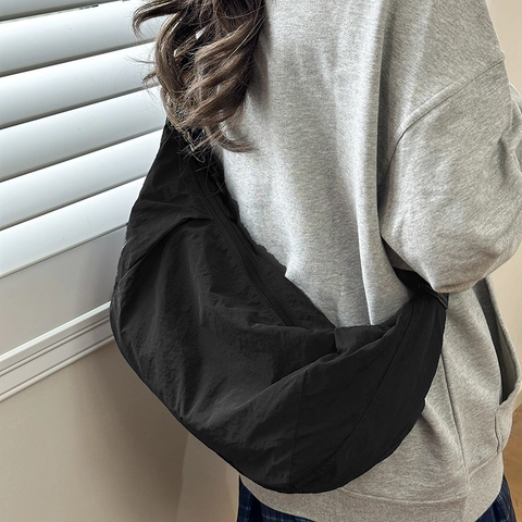 Bolso de Axila de Nailon de Gran Capacidad Color Sólido Retro Media Luna Bolso Bandolera Hobo Impermeable Mujer