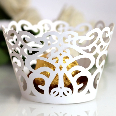 Involucri per Cupcake Tagliati al Laser in Cartone Filigrana Pizzo Cupcake Liner per Matrimonio Compleanno Festa Decorazione