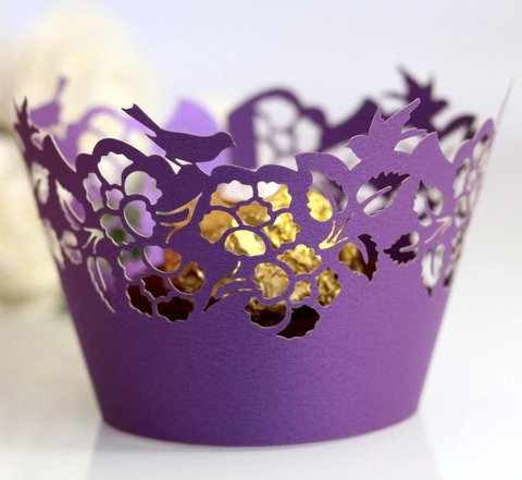 Lasergeschnittene Cupcake-Manschetten Hohl Vögel Blumen Perlglanzkarton Kuchenfutter Für Hochzeit Geburtstag Party Tischdekoration