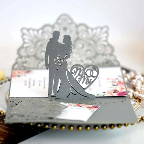 3D Lasergeschnittene Hochzeitseinladungen Mr & Mrs Silhouette Pop-Up Grußkarten Mit Umschlägen Für Verlobung Perlmuttpapier