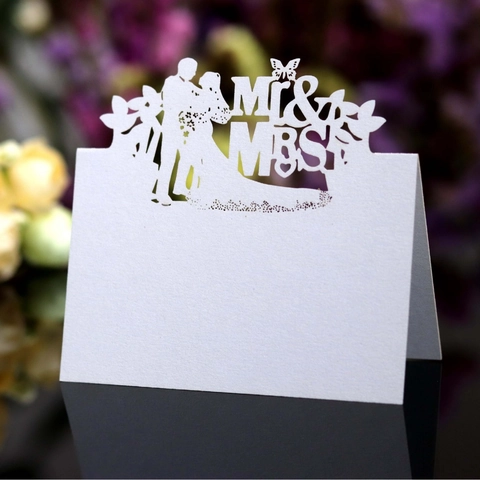 Marque-places de Mariage en Papier Nacré Découpés au Laser Mr Mrs Cœur Évidé Papillon Cartes de Nom pour Décor de Table
