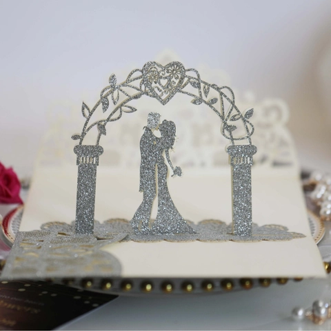 Romantic 3D Pop Up Wedding Invitations Laser Cut Hollow Couple Glitter Pearlescent Paper Greeting Card For Engagement