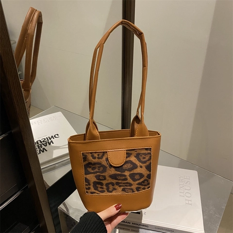 Borsa a Secchiello da Donna alla Moda con Stampa Leopardata in Microfibra Borsa a Tracolla Vintage Minimalista per il Pendolarismo Quotidiano