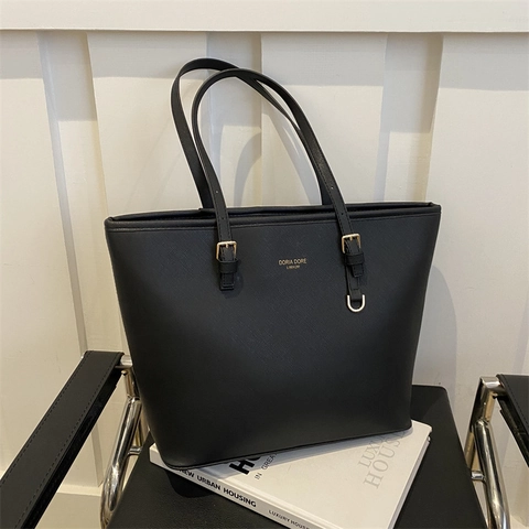 Borsa Tote Nera da Donna di Grande Capacità in Pelle Sintetica Borsa a Tracolla alla Moda per Pendolarismo Ufficio Casual con Hardware Dorato