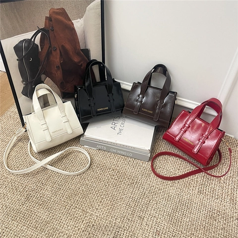 Mode Damen Ölwachs PU Leder Handtasche Buchstaben Druck Kleine Quadratische Umhängetasche Retro Urban Top Griff Pendler Schultertasche