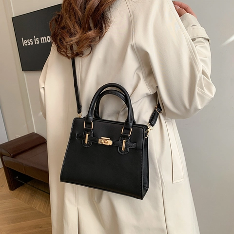 Damen Trendy Kunstleder Kleine Quadratische Schultertasche Vintage Pendler Handtasche Mit Metallschloss Tägliche Umhängetasche
