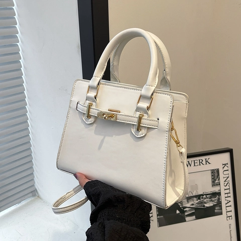 Damen Trendy Kunstleder Kleine Quadratische Schultertasche Vintage Pendler Handtasche Mit Metallschloss Tägliche Umhängetasche