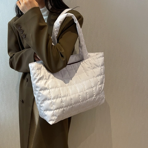 Damen Große Kapazität Gesteppte Tragetasche Mode PU Leder Gepolsterte Umhängetasche Casual Pendler Handtasche Winter Einkaufstasche