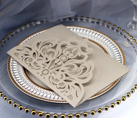 European Laser Cut Wedding Invitations Hollow Floral Invitation Cards For Party Banquet Luxury Pearlescent Paper Greeting Cards