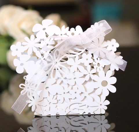 Ivory Lattice Paperie