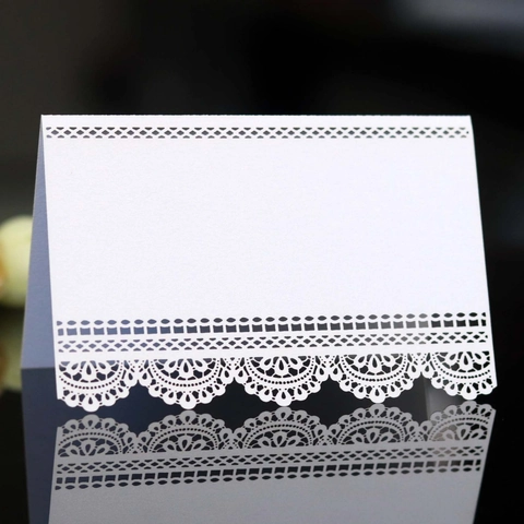 Elegant Lace Laser Cut Place Cards Pearlescent Paper Table Name Cards For Wedding Banquet Party Event Decoration