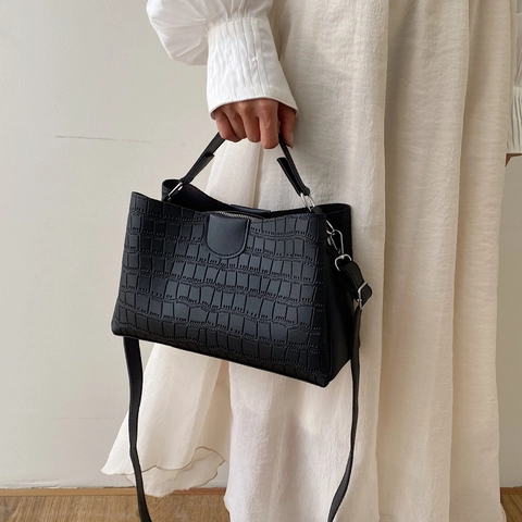 Vintage Women's Crocodile Pattern PU Leather Tote Bag With Contrast Stitching Shoulder Crossbody Bag Fashion Commuter Handbag