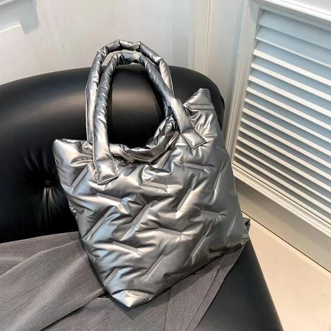 Bolso de Mano Acolchado de Gran Capacidad para Mujer de Cuero PU Brillante Metalizado Bolso de Hombro Casual para Damas