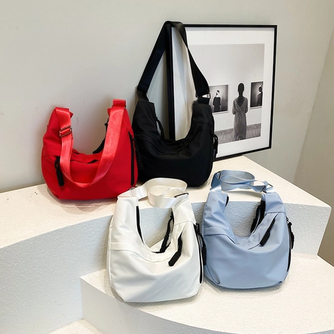 Bolso Bandolera de Media Luna de Nylon de Gran Capacidad para Mujer Bolso de Hombro Hobo Casual Minimalista Color Sólido Moderno