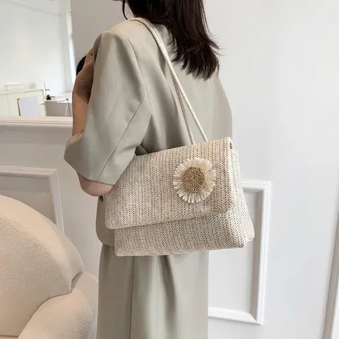 Sac Bandoulière en Paille Tissée pour Femmes Avec Décoration Marguerite Petit Carré Style Mori Vacances Plage Main