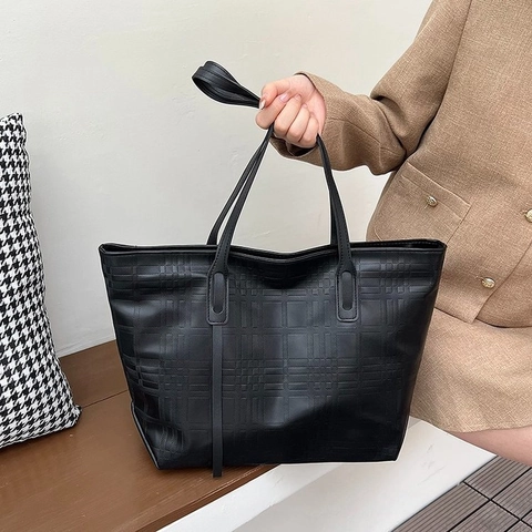 Borsa Tote Retro Urban Minimalista in Pelle PU Grande Capacità Motivo a Scacchiera in Rilievo Borsa a Tracolla Donna Pendolare Quotidiano