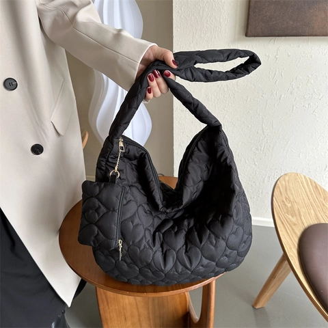 Borsa Tote Trapuntata a Cuore per Donna Grande Capacità Borsa a Tracolla Con Portamonete a Cuore Moda Borsa a Mano Casual