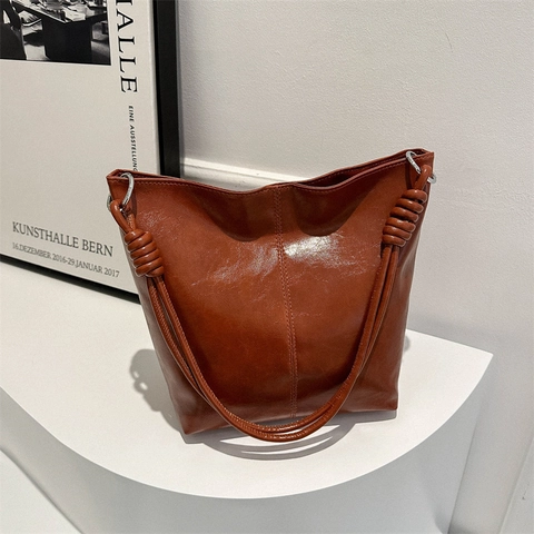 Women Retro PU Leather Shoulder Bag Large Capacity Minimalist Hobo Tote Bag Slouchy Style Fashion Daily Commuter Handbag