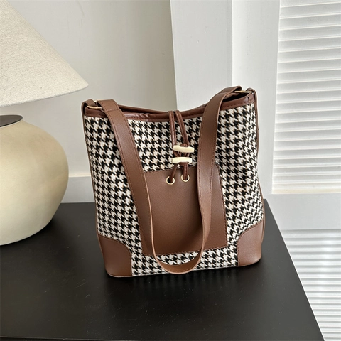 Fashion Houndstooth Large Capacity Shoulder Bag Retro Nylon PU Splicing Crossbody Bag For Women Daily Commute Bucket Bag