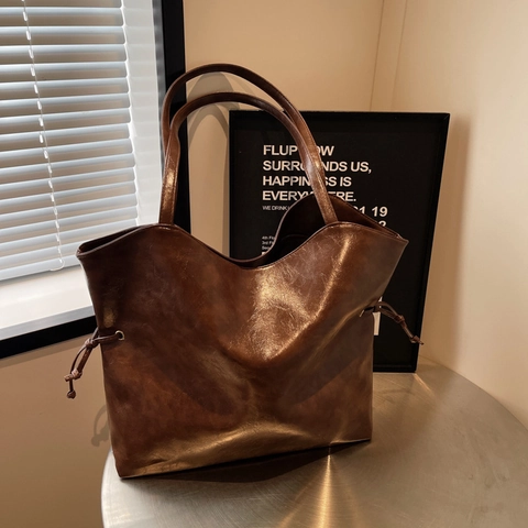 Damen Große Kapazität PU Leder Tragetasche Casual Kordelzug Schultertasche Retro Mode Eimer Tasche Zum Pendeln Täglich